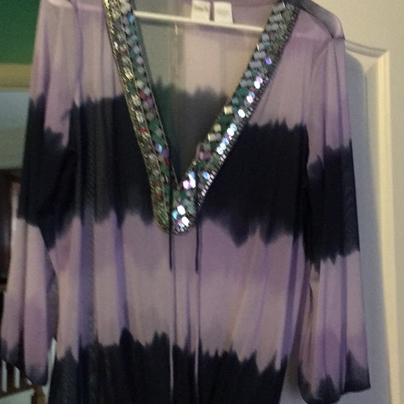 Top - Picture 2 of 3